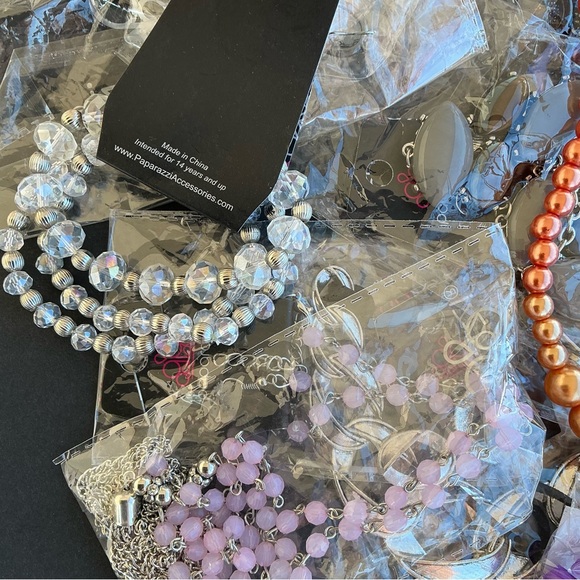 NWT Paparazzi Jewelry Mixed Statement Lot Wearable Necklaces Bracelets - Picture 2 of 7
